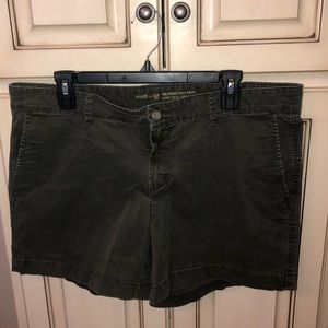 Olive green 5” Khaki shorts by The Gap